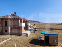 Casa 4 camere cu proveliste panoramica in Corunca