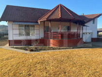 „Casă ideală pentru familie, 269 m², în zona liniștit